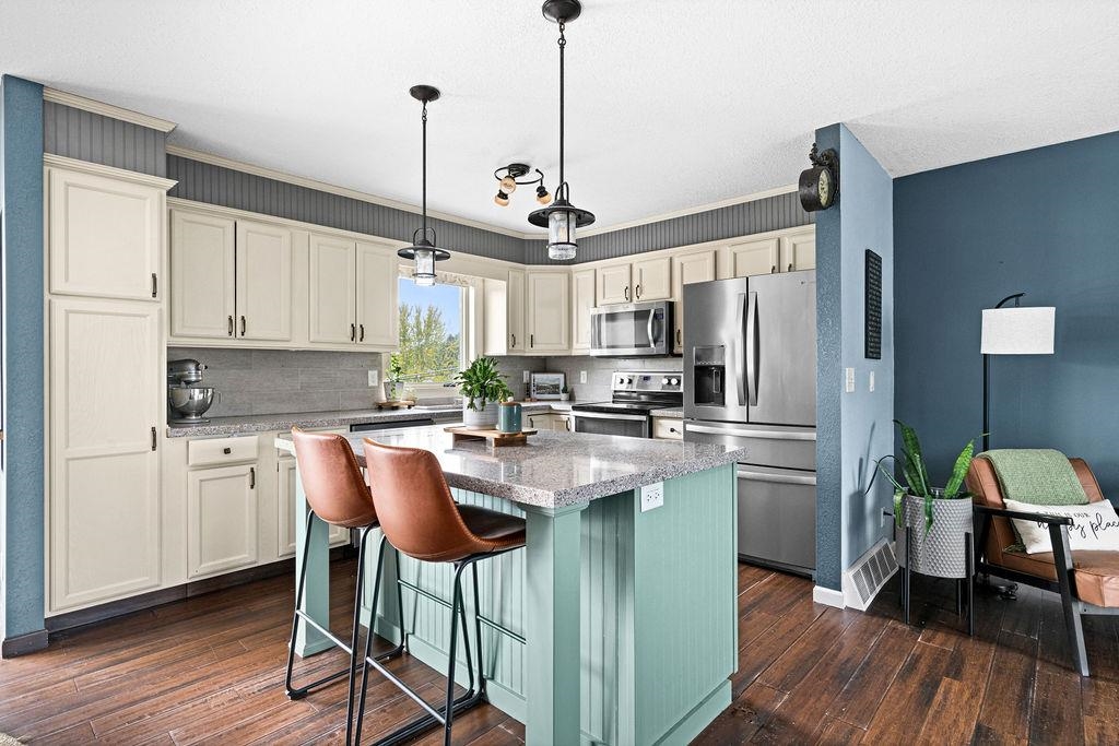 803 Almac Drive Proctor, MN 55810 - Photo 10 of 34