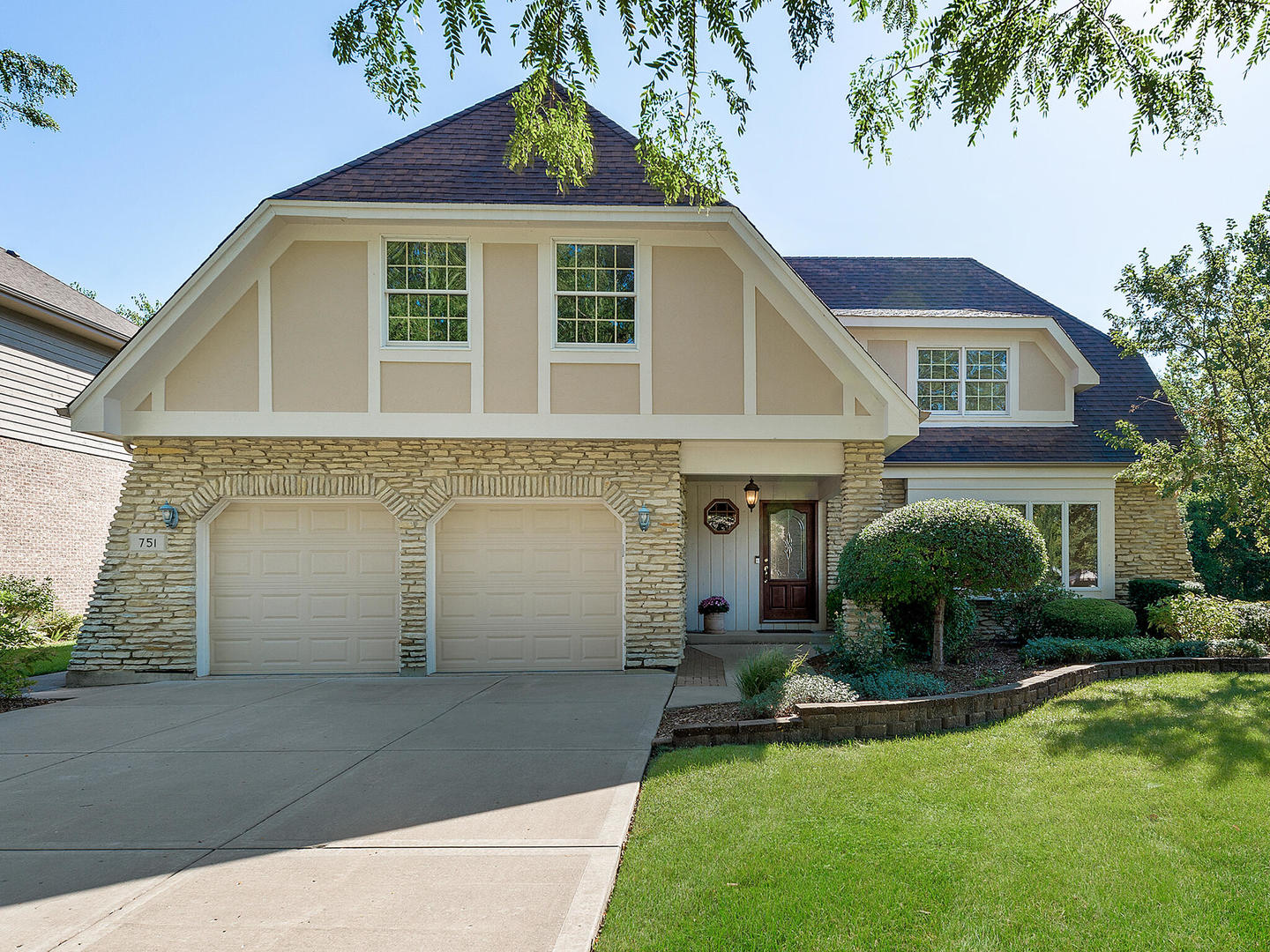 751 Woodcrest Lane Lemont, IL 60439 - Photo 2 of 31