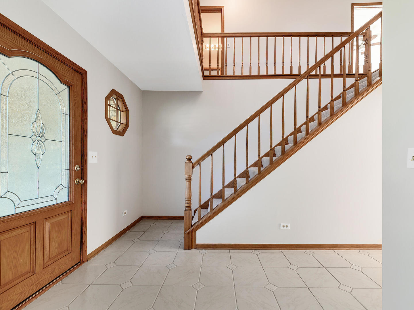 751 Woodcrest Lane Lemont, IL 60439 - Photo 3 of 31