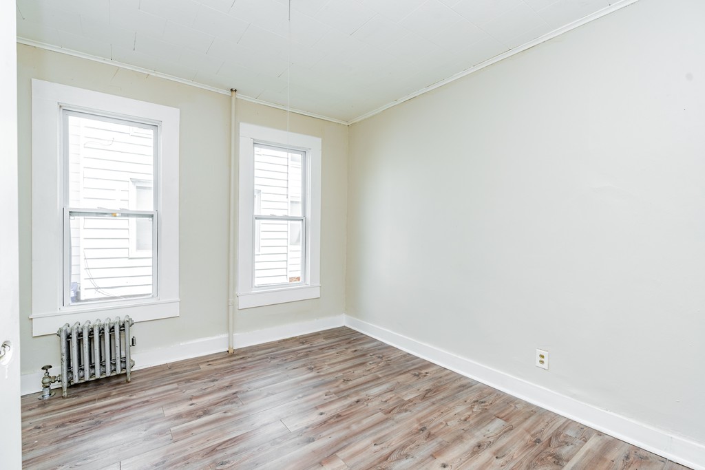 17 Marble Street Springfield, MA 01105 - Photo 12 of 37