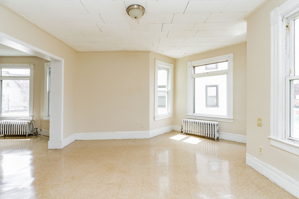 17 Marble Street Springfield, MA 01105 - Photo 20 of 37