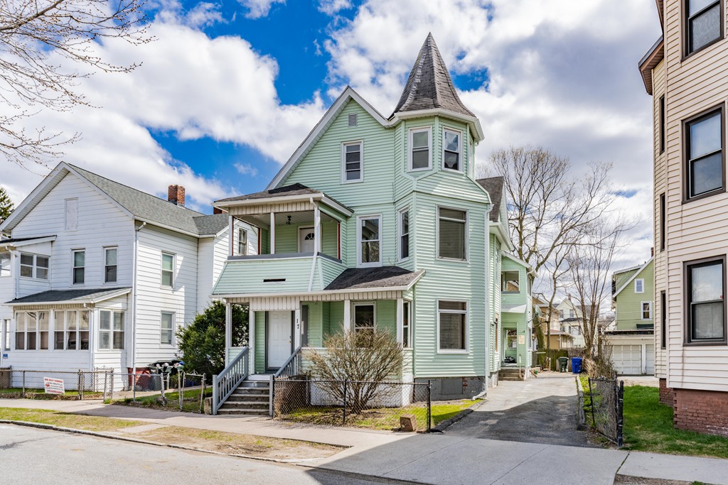 17 Marble Street Springfield, MA 01105 - Photo 2 of 37