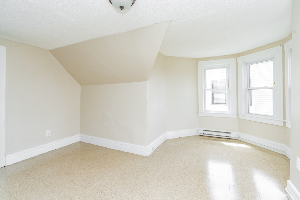 17 Marble Street Springfield, MA 01105 - Photo 33 of 37