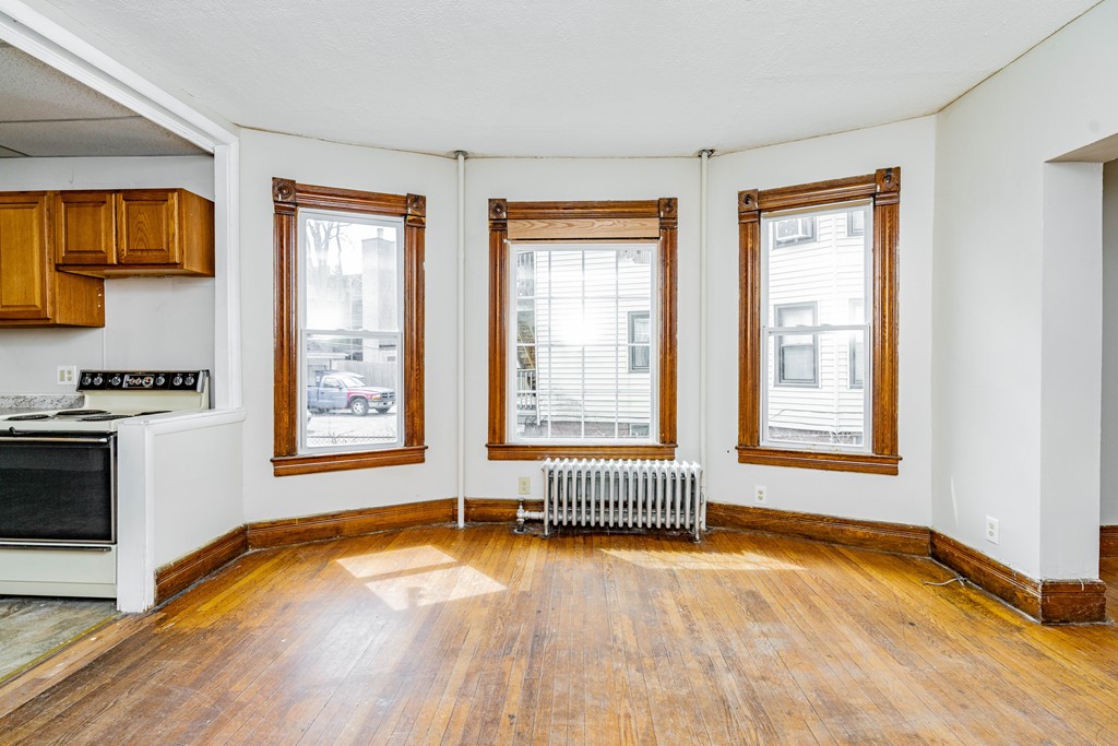 17 Marble Street Springfield, MA 01105 - Photo 8 of 37