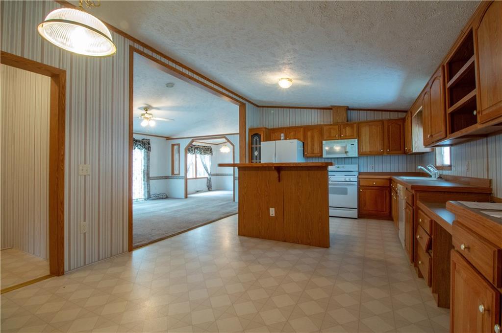 1788 Mercer Grove City Road Mercer, PA 16137 - Photo 8 of 25