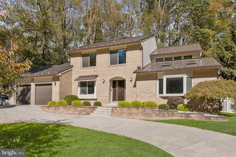 $1,275,000 | 8033 Cypress Grove Lane, Cabin John, MD 20818