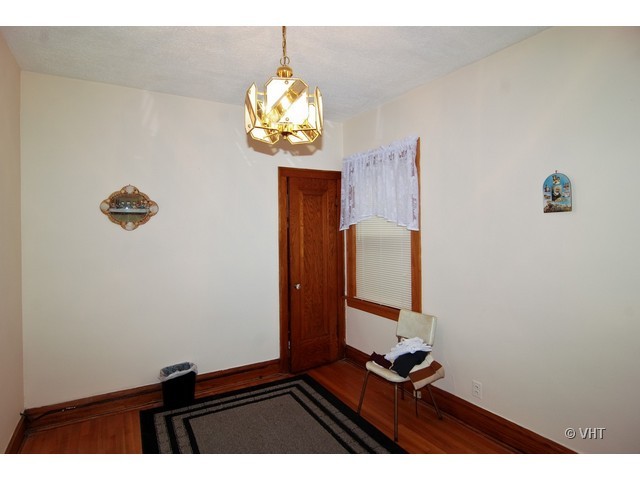 2519 Keystone Avenue North Riverside, IL 60546 - Photo 8 of 11