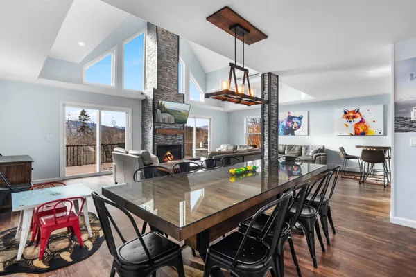 $1,195,000 | 17 Highwoods Drive, Unit 16 AND 17, Intervale, NH 03845