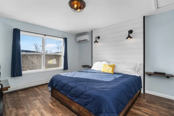 $1,195,000 | 17 Highwoods Drive, Unit 16 AND 17, Intervale, NH 03845