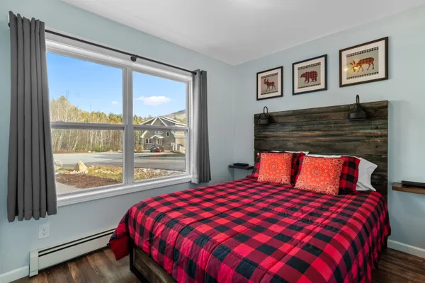 $1,195,000 | 17 Highwoods Drive, Unit 16 AND 17, Intervale, NH 03845