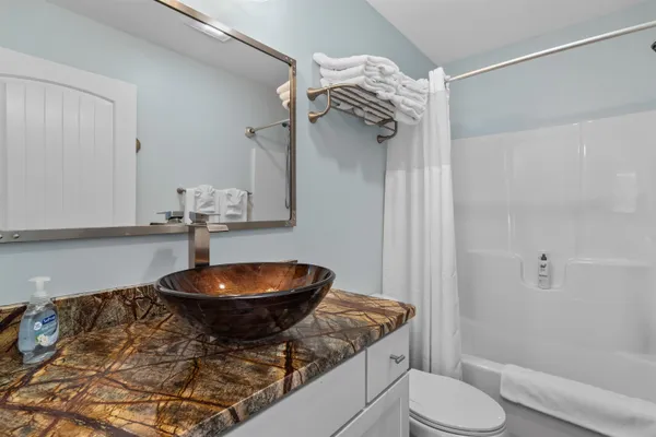 $1,195,000 | 17 Highwoods Drive, Unit 16 AND 17, Intervale, NH 03845