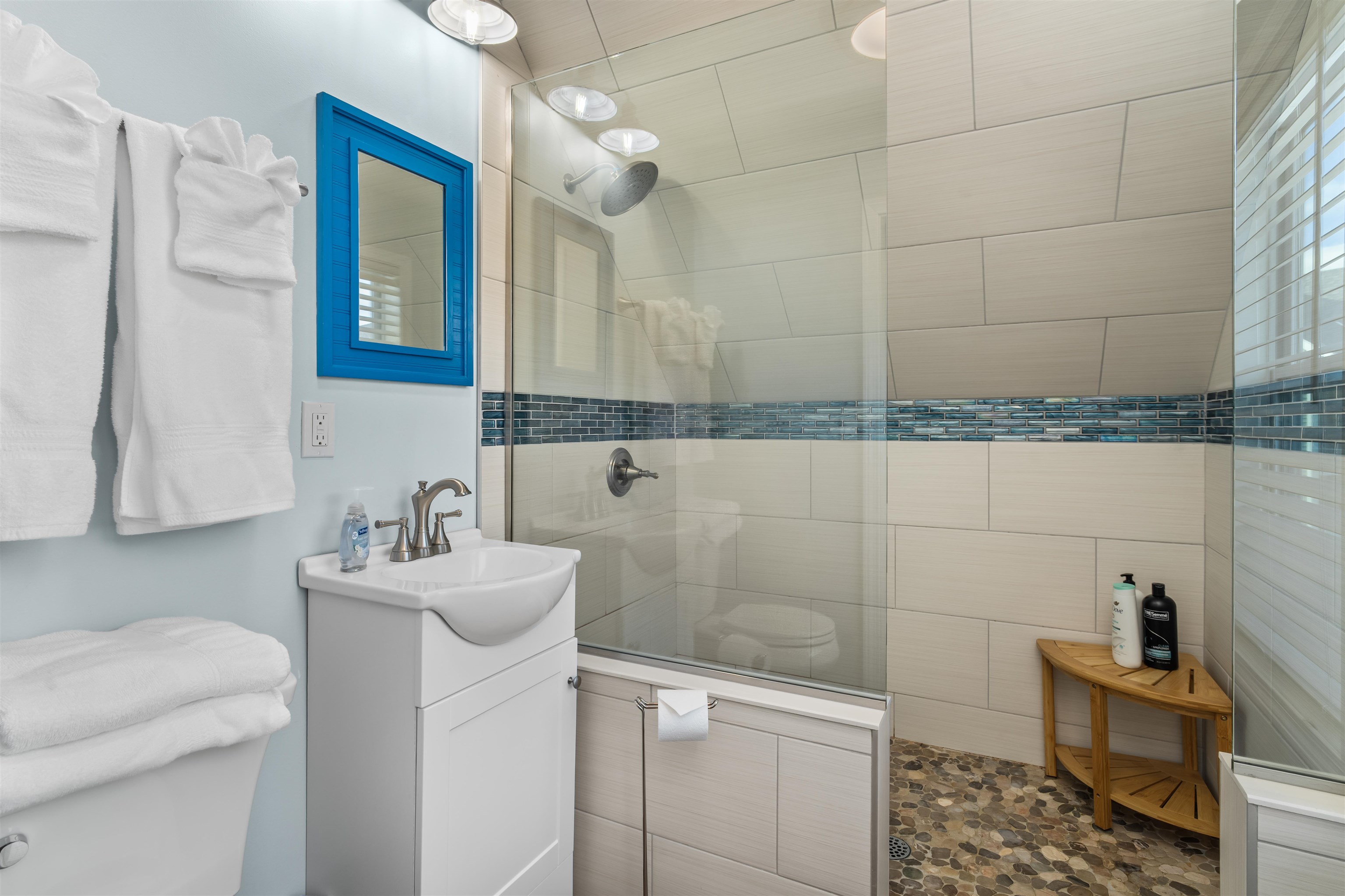 17 Highwoods Drive, Unit 16 AND 17 Intervale, NH 03845 - Photo 31 of 60