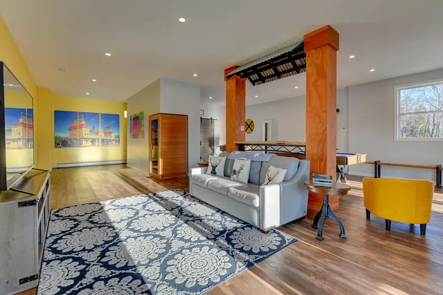 $1,249,000 | 17 Highwoods Drive, Unit 16 AND 17, Intervale, NH 03845