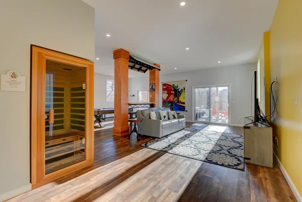 $1,195,000 | 17 Highwoods Drive, Unit 16 AND 17, Intervale, NH 03845