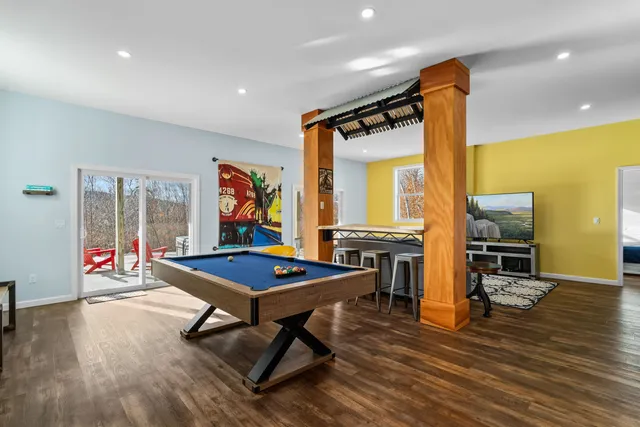 $1,249,000 | 17 Highwoods Drive, Unit 16 AND 17, Intervale, NH 03845