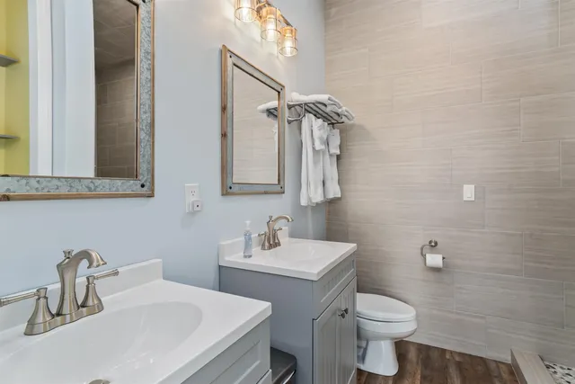 $1,249,000 | 17 Highwoods Drive, Unit 16 AND 17, Intervale, NH 03845