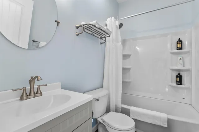 $1,249,000 | 17 Highwoods Drive, Unit 16 AND 17, Intervale, NH 03845