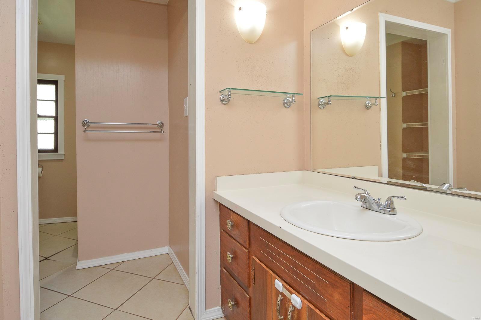 2113 East A Street Belleville, IL 62221 - Photo 14 of 34