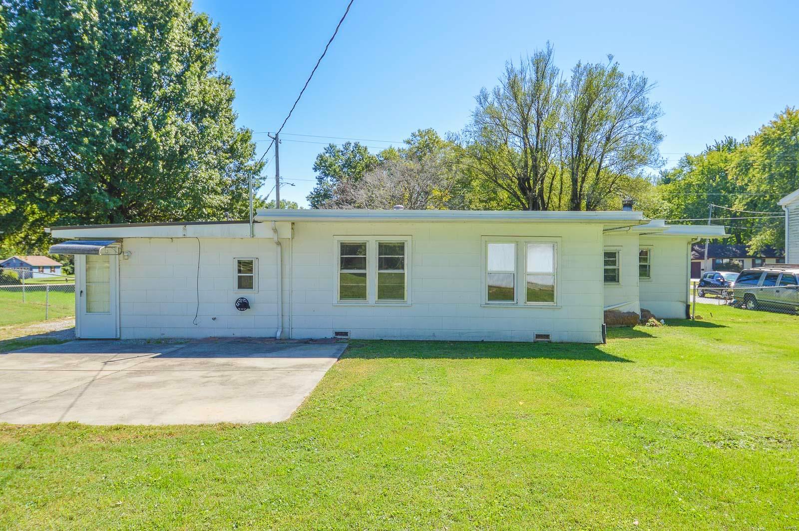 2113 East A Street Belleville, IL 62221 - Photo 6 of 34