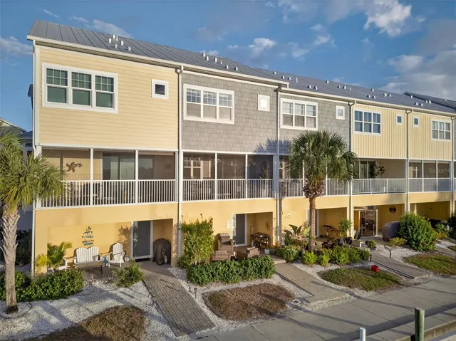 $735,000 | 6115 Anchorage Way South, St. Petersburg, FL 33712