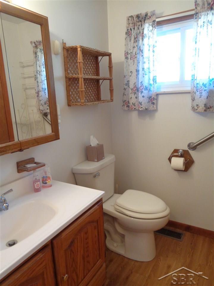 10923 Hackett Road Freeland, MI 48623 - Photo 16 of 35 31389850-15.JPG