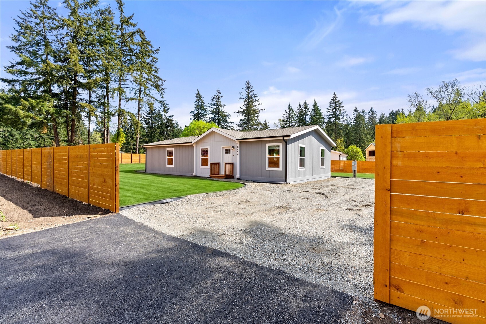 18429 Southeast Covington Sawyer Road Kent, WA 98042 - Photo 6 of 40