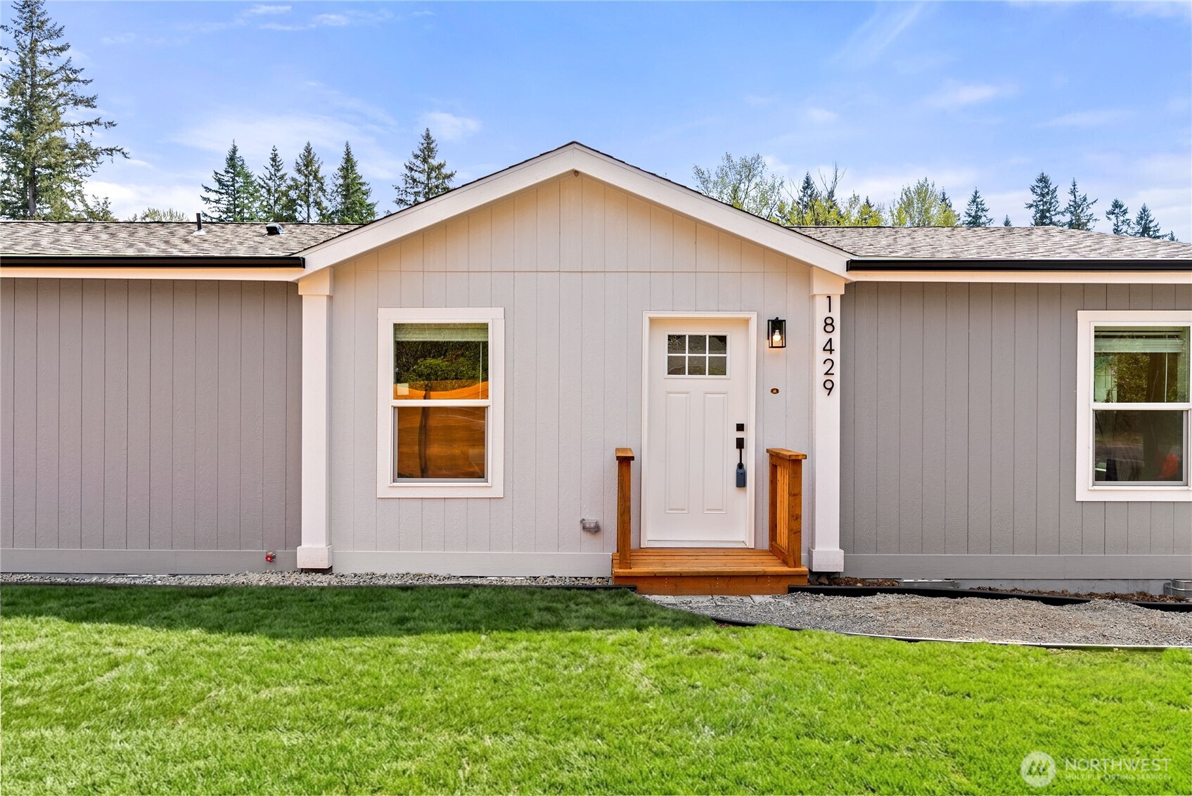 18429 Southeast Covington Sawyer Road Kent, WA 98042 - Photo 10 of 40