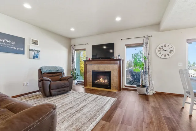 $599,000 | 1002 West Highpeak Drive, Spokane, WA 99224