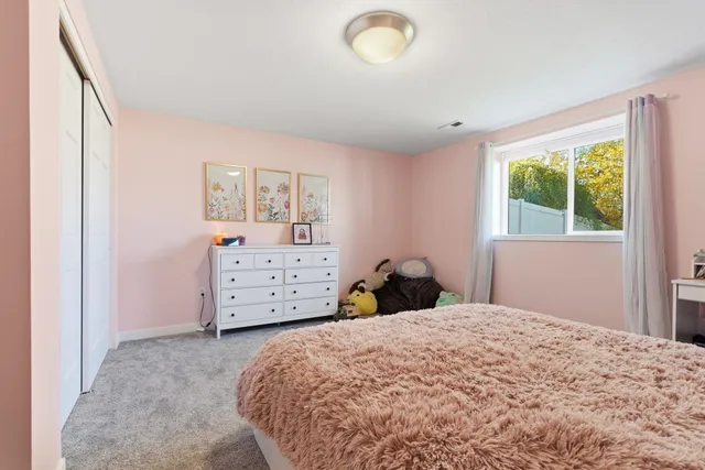 $599,000 | 1002 West Highpeak Drive, Spokane, WA 99224