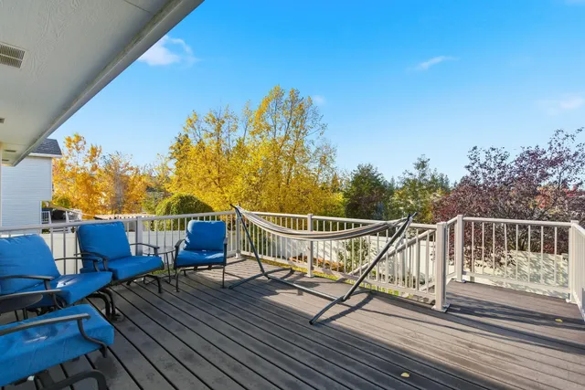 $599,000 | 1002 West Highpeak Drive, Spokane, WA 99224