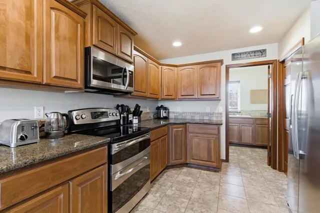 $599,000 | 1002 West Highpeak Drive, Spokane, WA 99224