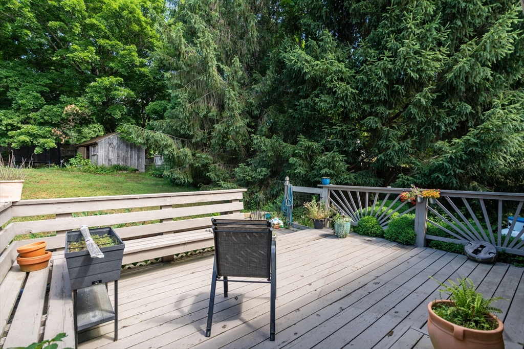 10 Hopkinton Road Upton, MA 01568 - Photo 25 of 31