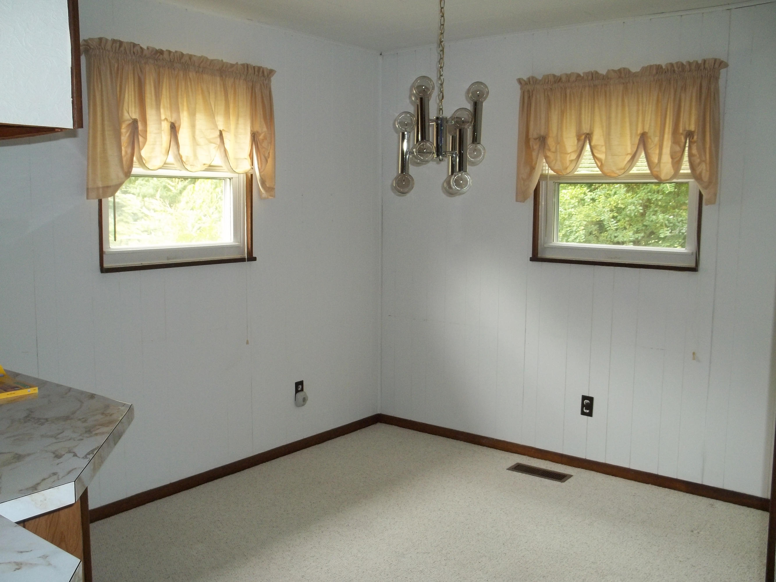 602 Florida Avenue Oak Ridge, TN 37830 - Photo 9 of 18 100_5987