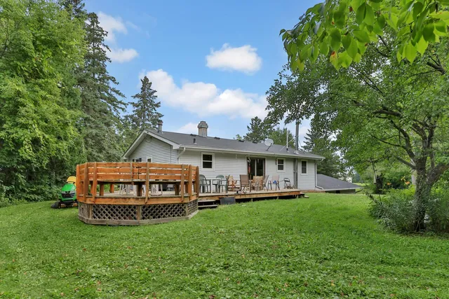 $350,000 | 15385 310th Street, Center City, MN 55012