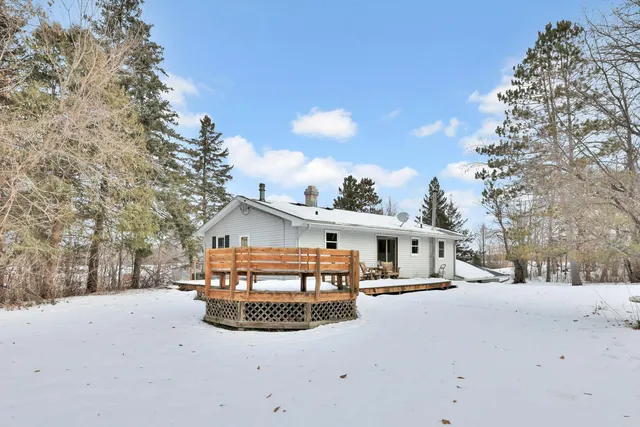 $350,000 | 15385 310th Street, Center City, MN 55012