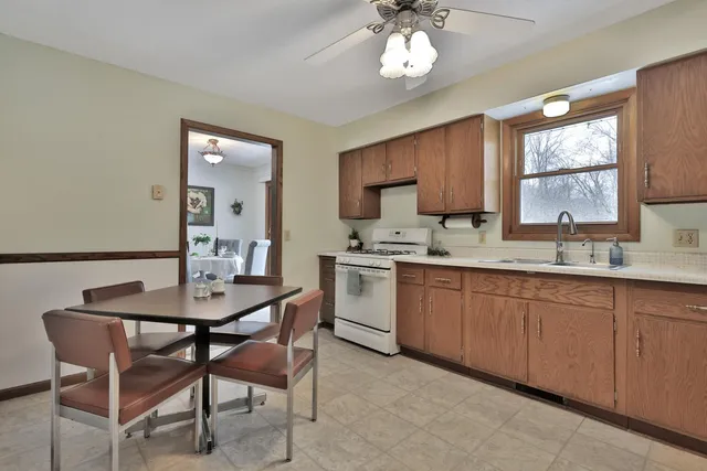 $350,000 | 15385 310th Street, Center City, MN 55012
