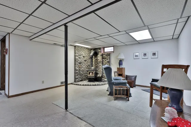 $350,000 | 15385 310th Street, Center City, MN 55012