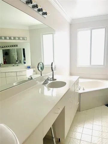 $4,200 | 9875 Fairway Cove Lane, Unit 1, Plantation, FL 33324