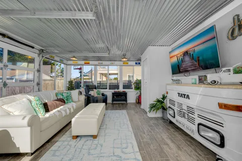 $1,150,000 | 718 Pacific Avenue, North Cape May, NJ 08204