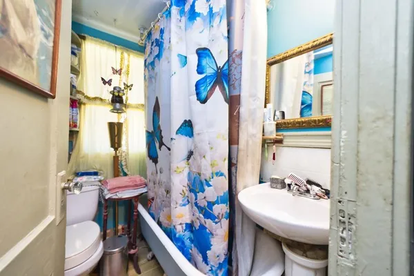$329,000 | 898 Main Road, Tiverton, RI 02878