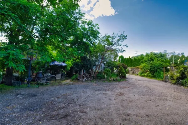 $329,000 | 898 Main Road, Tiverton, RI 02878