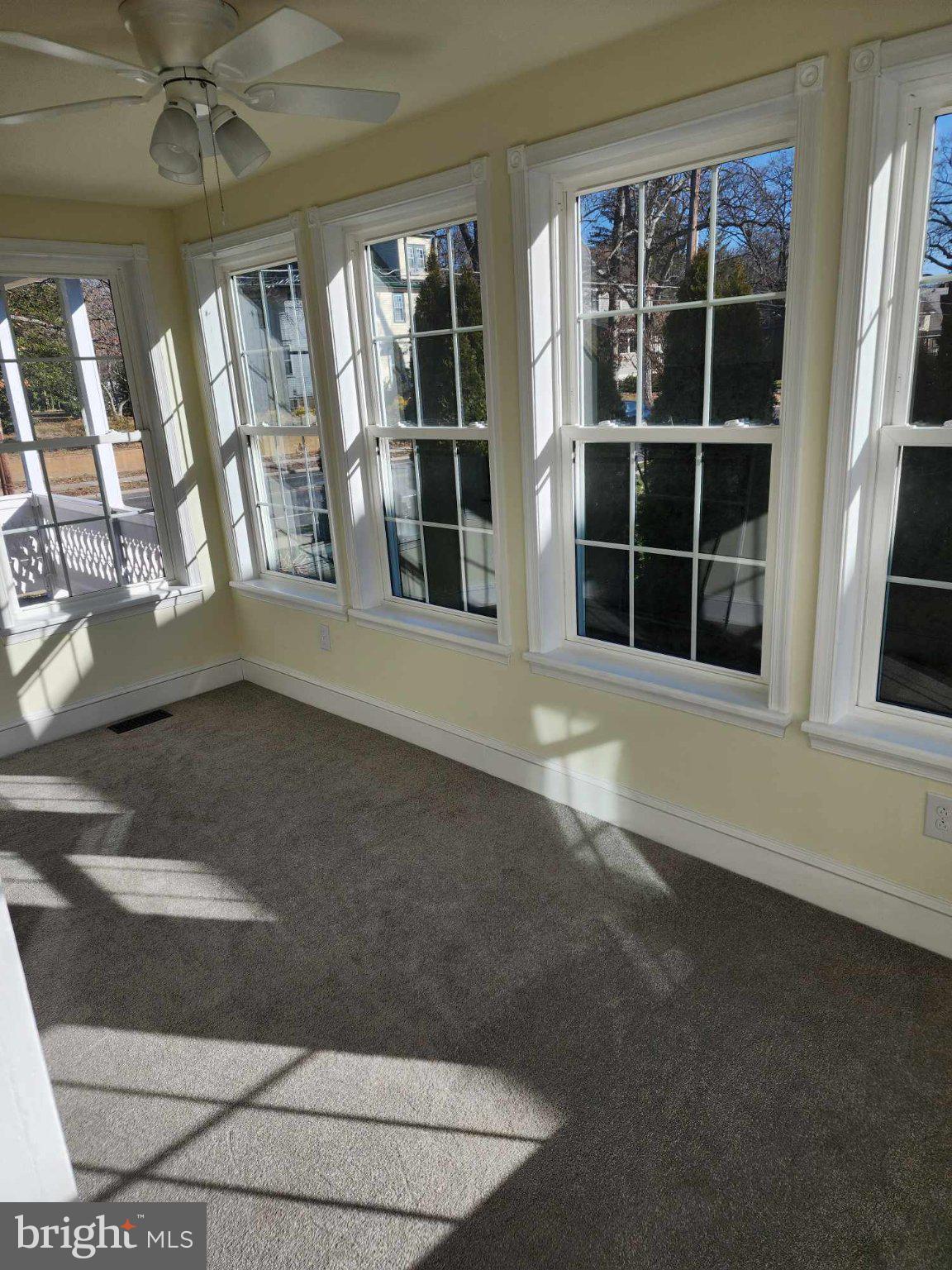 522 South Broadway Pitman, NJ 08071 - Photo 7 of 26 Sunlit corner with expansive windows.
