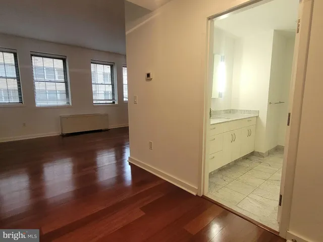 $1,800 | 219-29 South 18th Street, Unit 503, Philadelphia, PA 19103