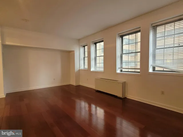 $1,800 | 219-29 South 18th Street, Unit 503, Philadelphia, PA 19103