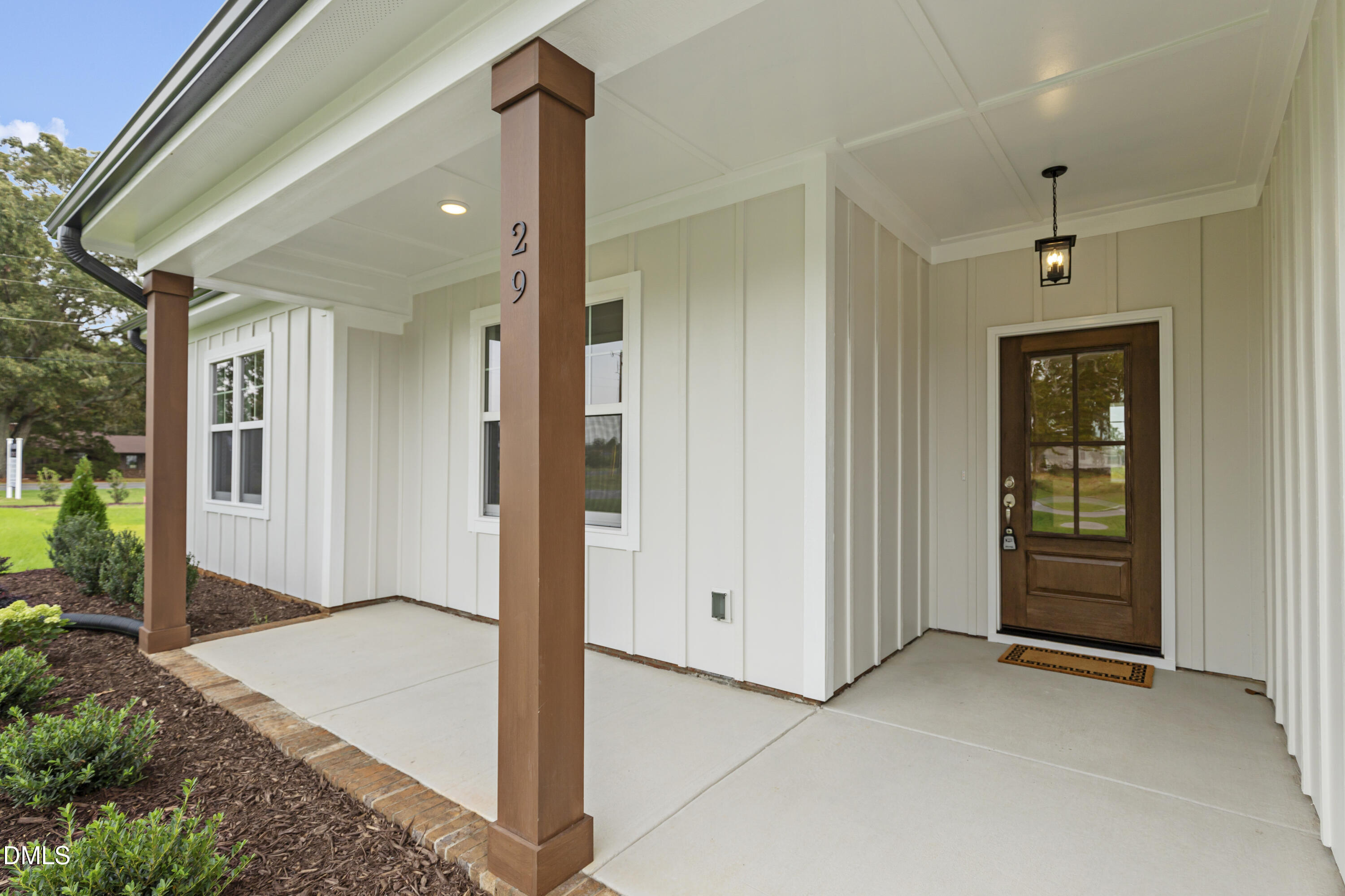 29 Croatoke Court Angier, NC 27501 - Photo 4 of 35 IMG_2298