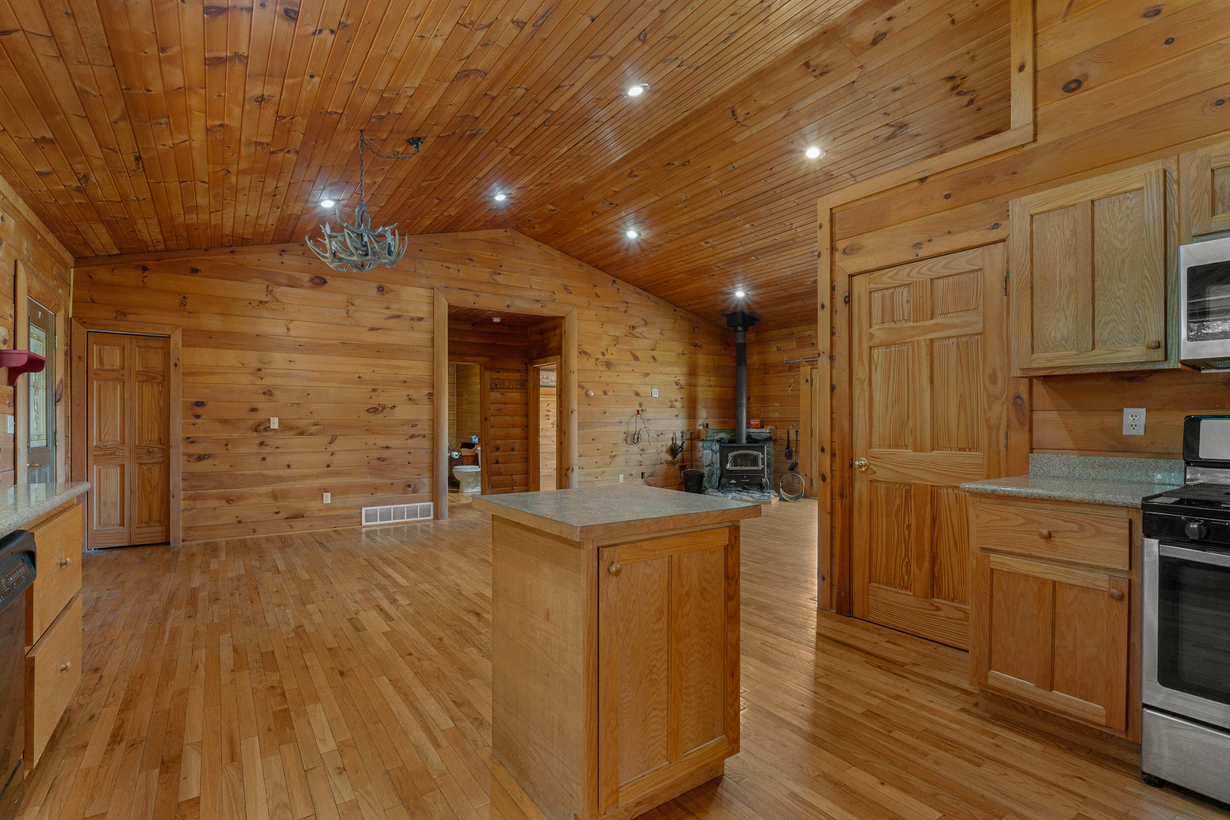 7470 Moreland Road Jonesville, MI 49250 - Photo 30 of 69 42__dsc8572