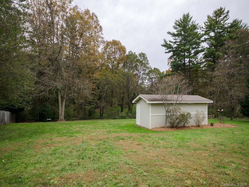 1446 North Rugby Road Hendersonville, NC 28791 - Photo 17 of 20 Gallery Image 17