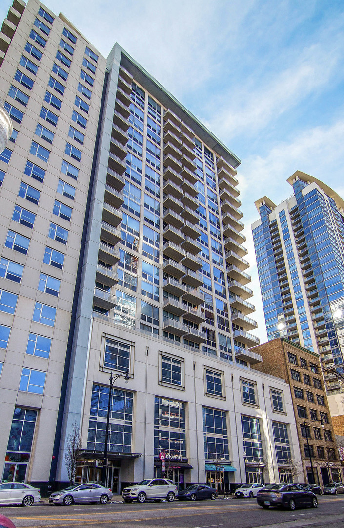 1305 South Michigan Avenue, Unit 810 Chicago, IL 60605 - Photo 1 of 18