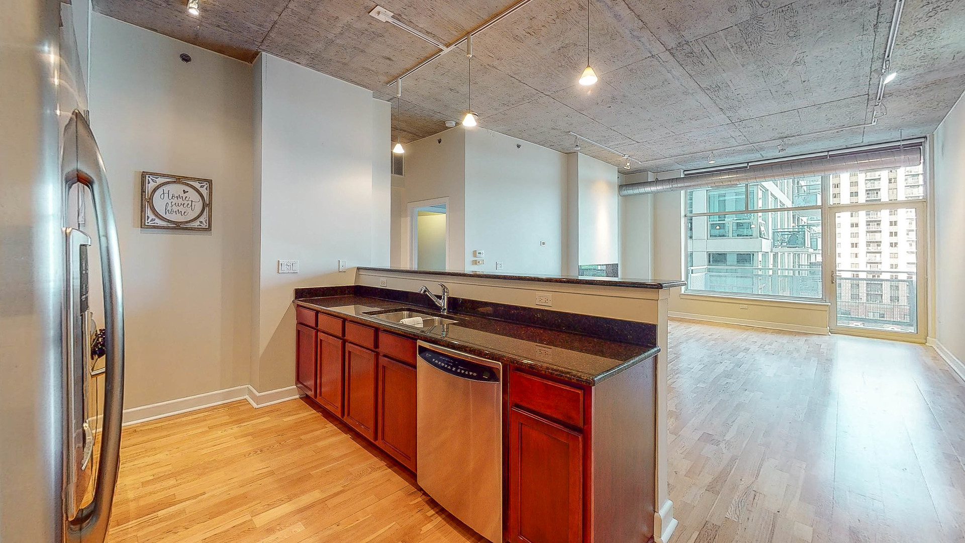 1305 South Michigan Avenue, Unit 810 Chicago, IL 60605 - Photo 3 of 18