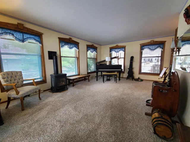 $615,000 | 506 Lake Shore Drive, Pardeeville, WI 53954